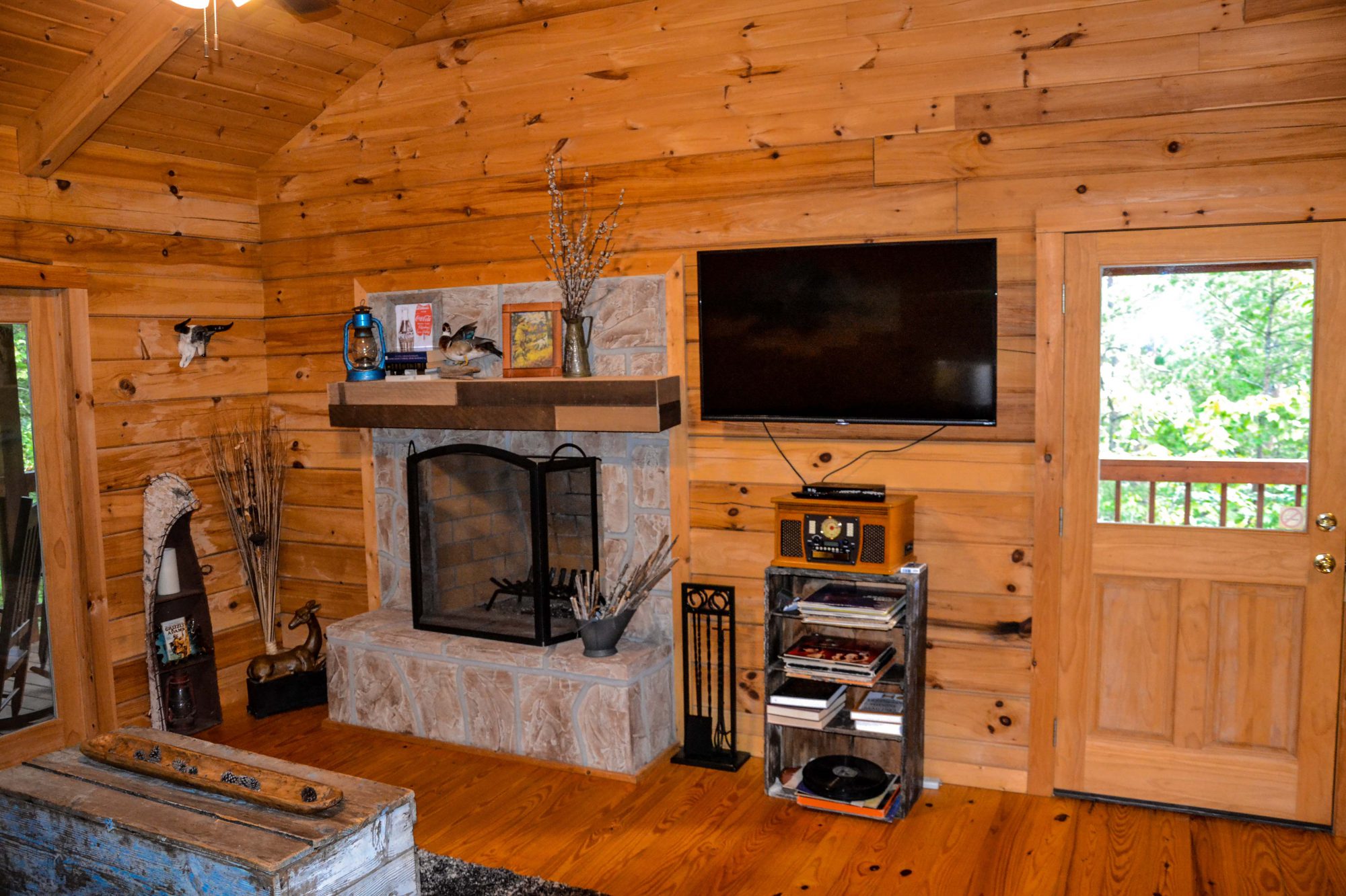 Gray Wolf Cabin Rental in the Smoky Mountains