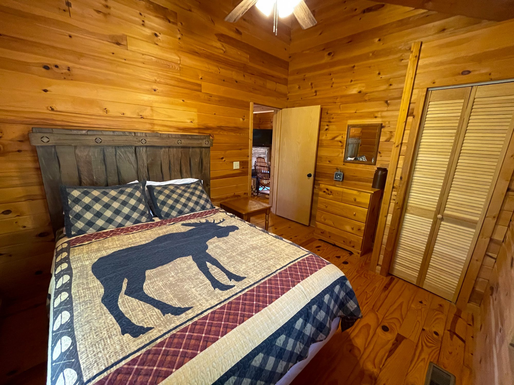 Soaring Eagle Cabin Rental in the Smoky Mountains