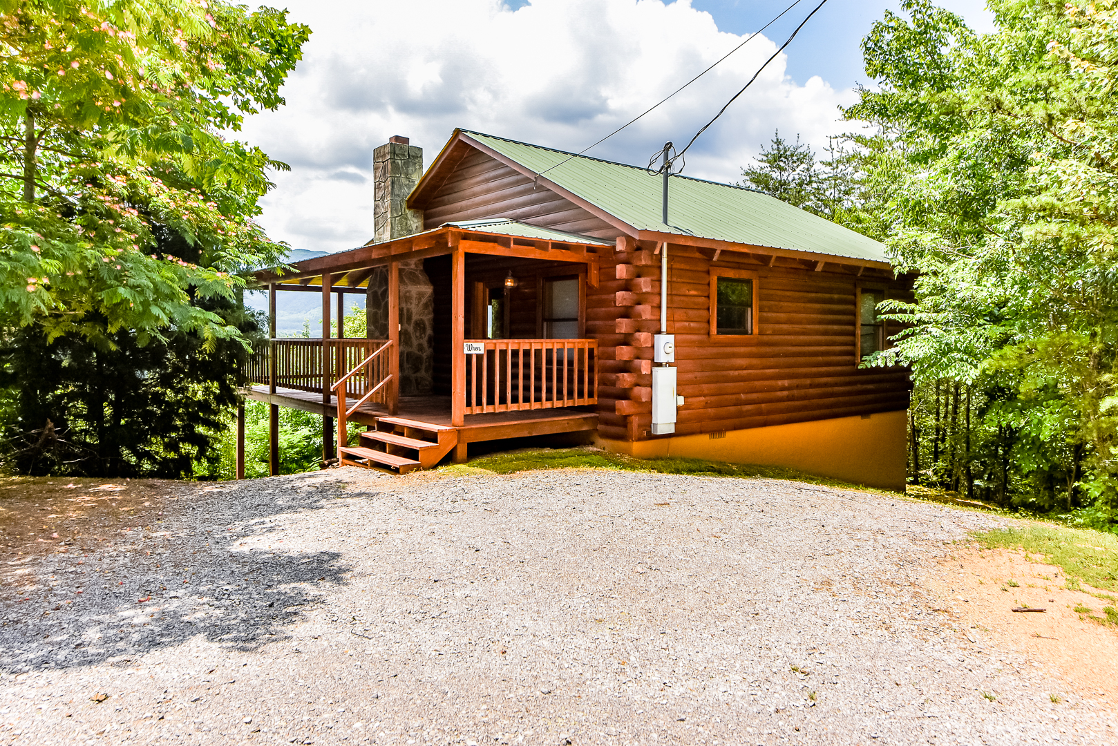 Elk Summit Cabin Rental in the Smoky Mountains