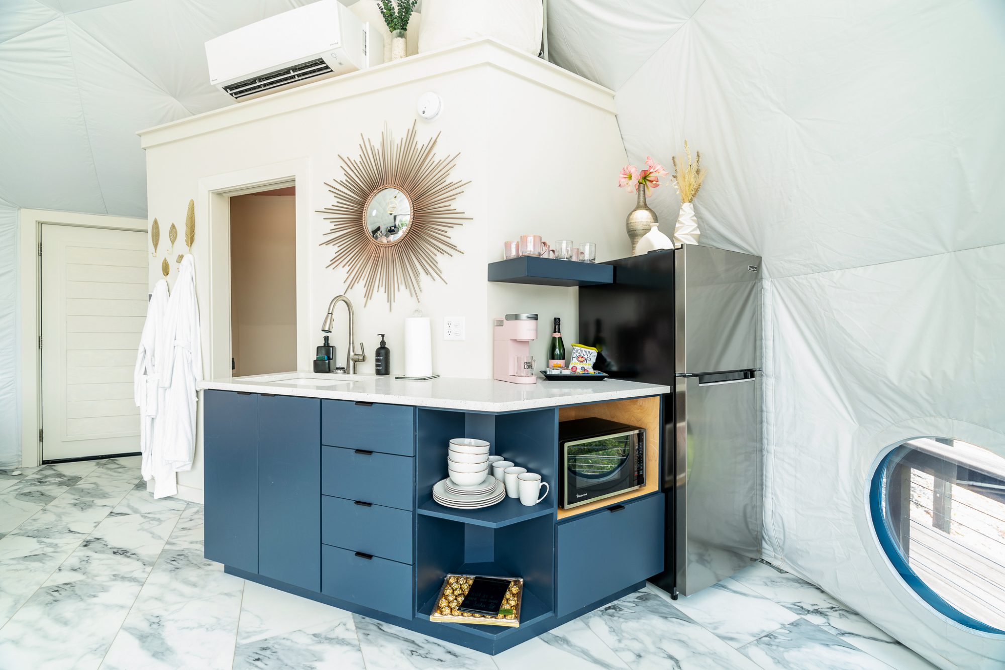 dome kitchenette